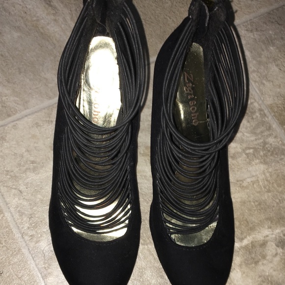 Heals - Picture 2 of 4